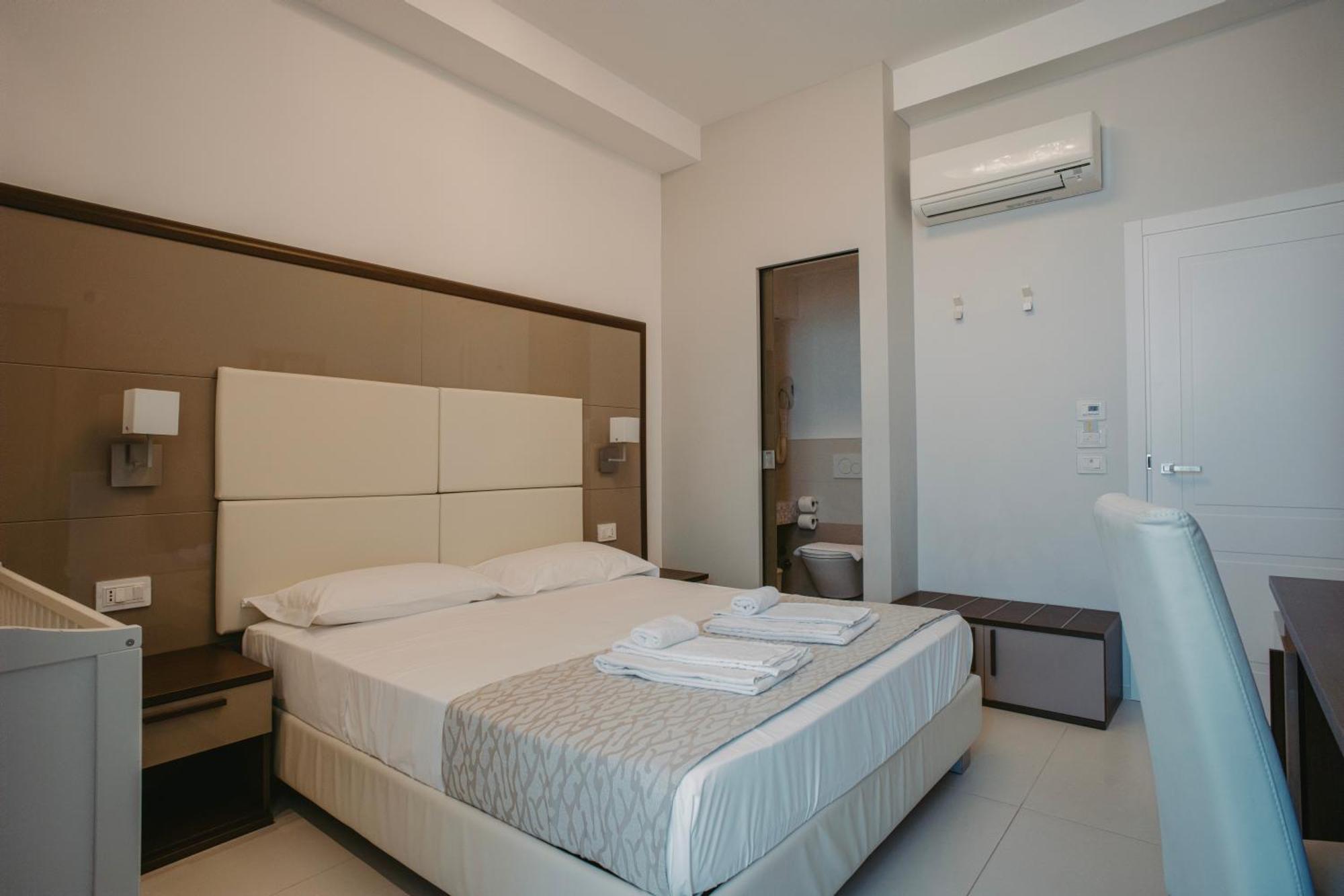 Hotel Baia Marina Купра-Мариттима Экстерьер фото