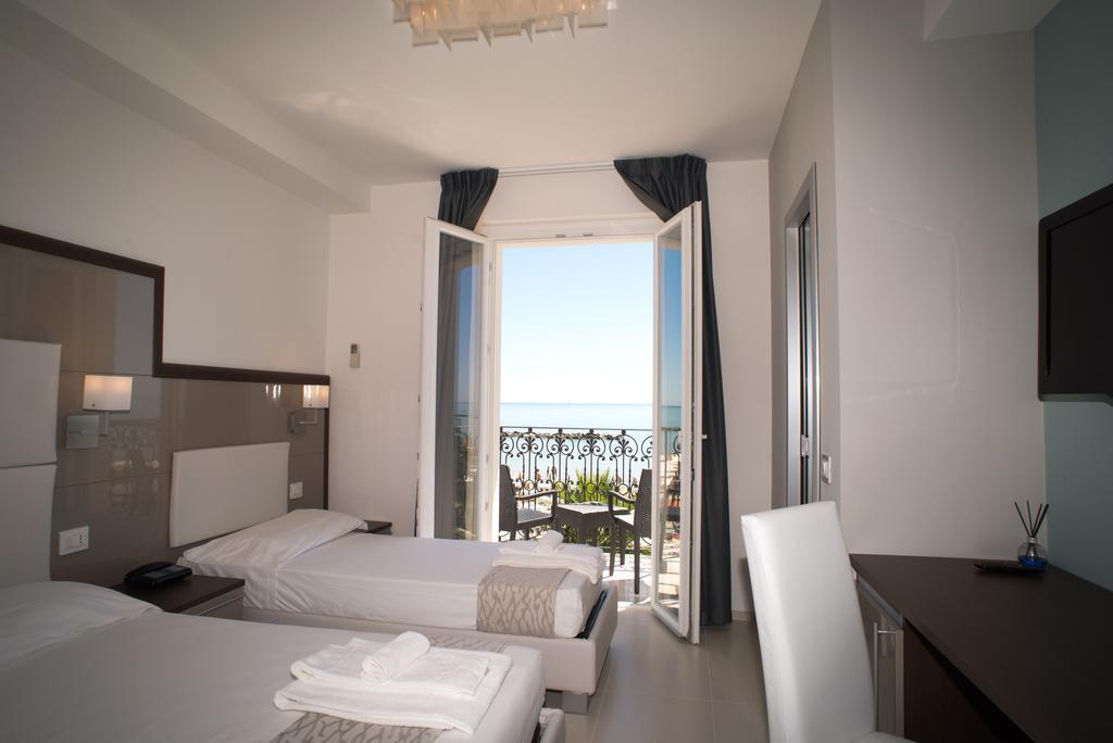 Hotel Baia Marina Купра-Мариттима Экстерьер фото